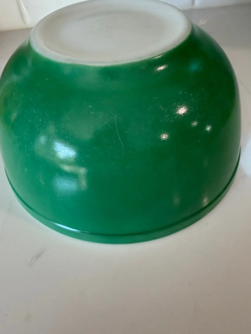 Vintage Pyrex Green Milk Glass 2 1/2 Qt Medium Mixing Bowl Nesting